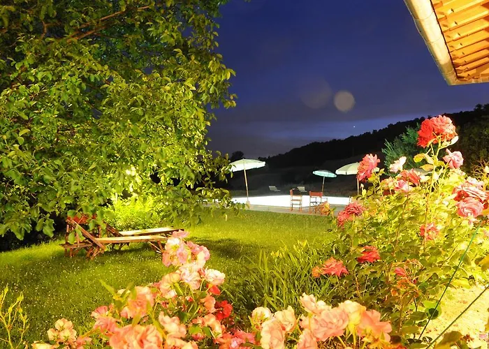 Agriturismo La Rosa Tea Agroturismo *