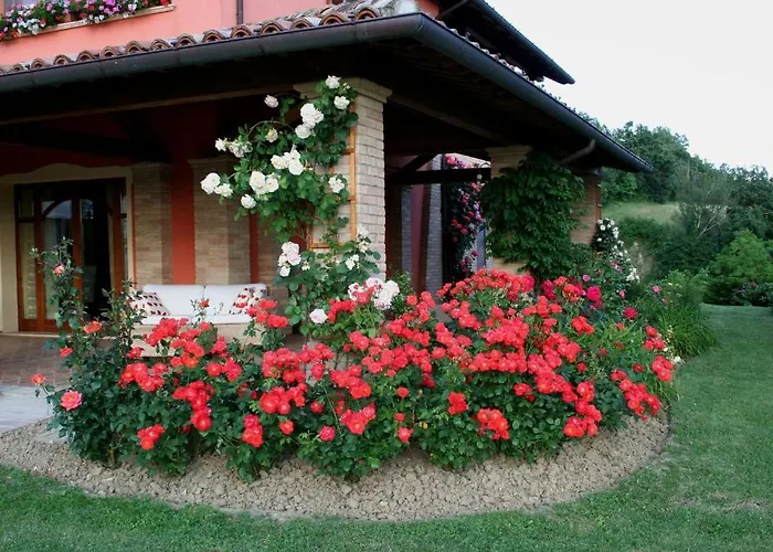 Farmház Agriturismo La Rosa Tea Urbania