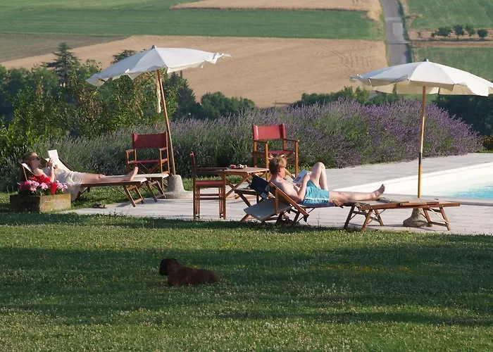 Agroturismo Agriturismo La Rosa Tea Urbania