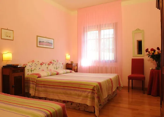 Agriturismo La Rosa Tea Agroturismo *