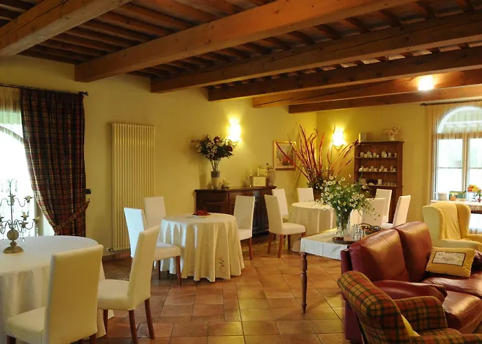 Agriturismo La Rosa Tea Agroturismo *